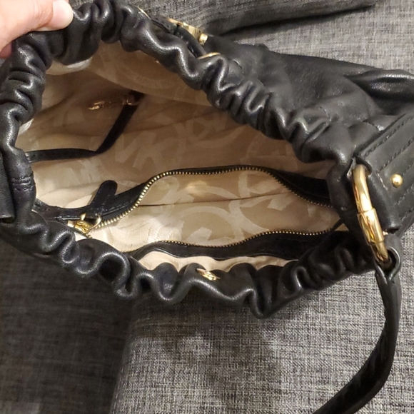 MK hobo bag - Picture 4 of 5